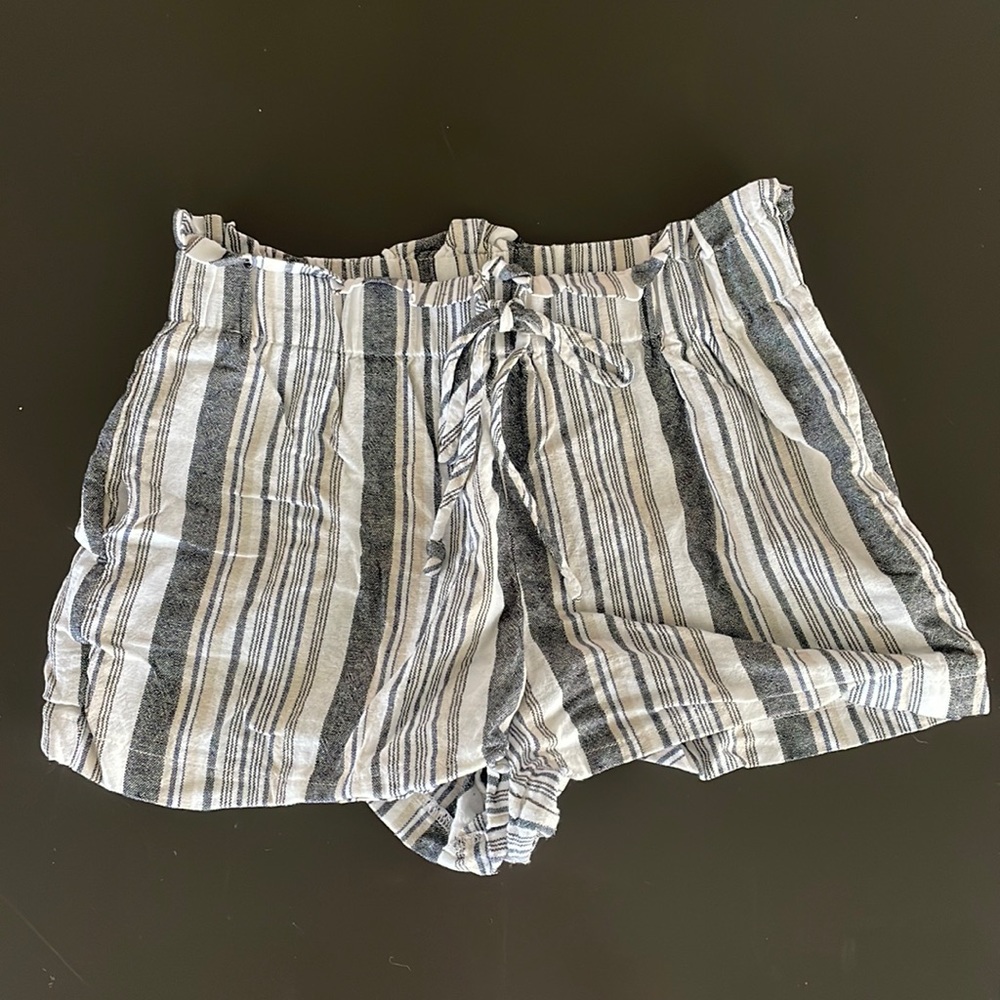 HAVE Striped Shorts